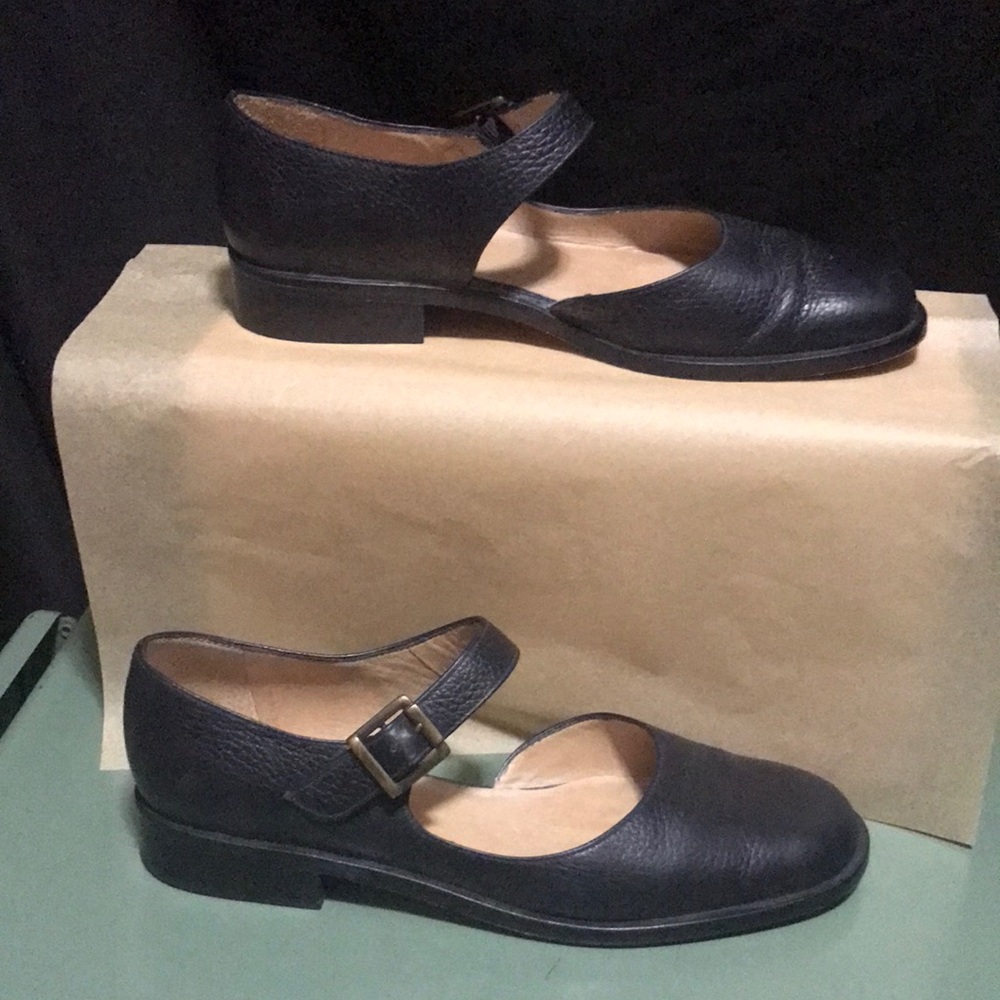 EUC ORVIS LeatherBlack Mary Jane Women's Shoes 7.5